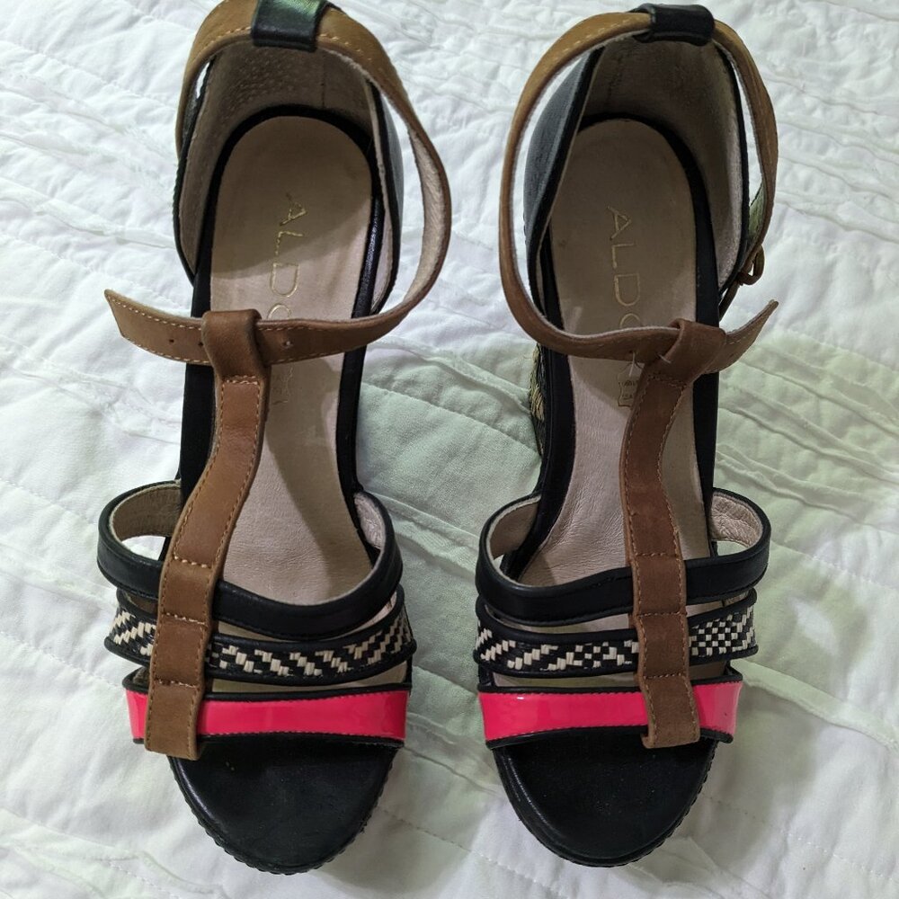 Aldo mulit color wedge sandal size 6